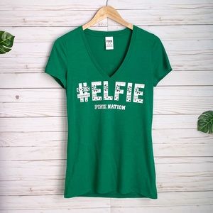 VS Pink #Elfie Green Fitted V Neck Christmas Tee
